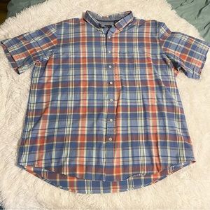 Arrow- 2XL Mens button down, short sleeved dress shirt.